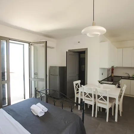 דירה 4 Balconi House-appartamento Panoramico A *